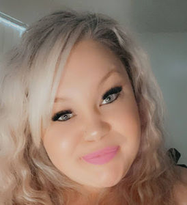 Meet your Posher, Kendra